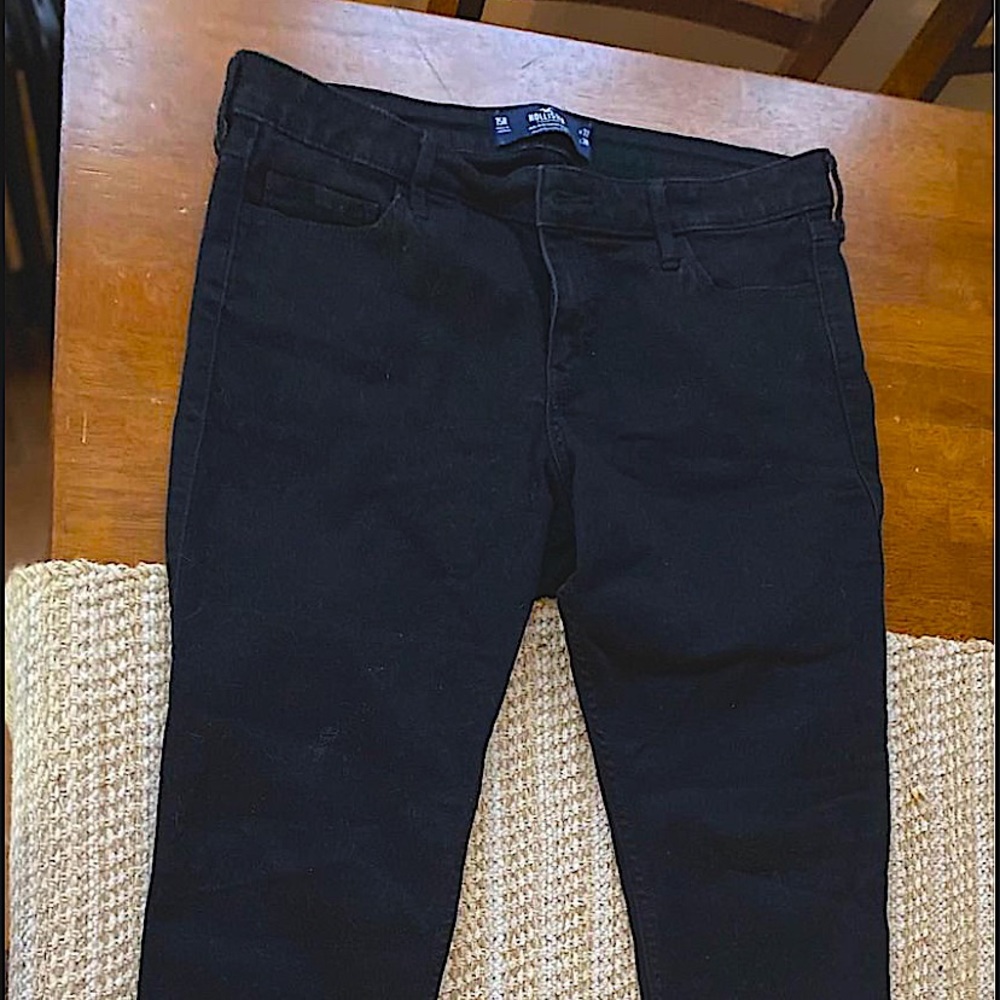 Hollister mid rise super skinny jeans size 15 regular.